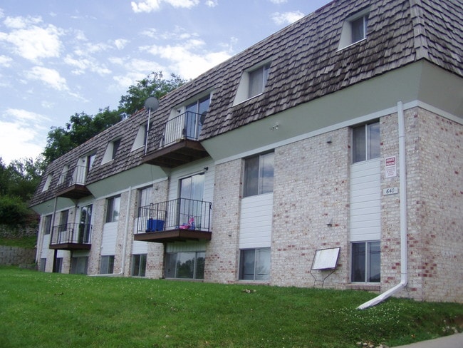 Building Photo - McKenna Apartments