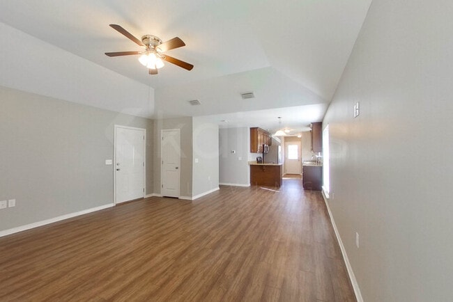 Building Photo - 16107 Hoiles Ave