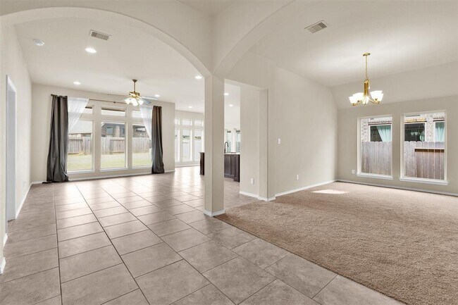 Foto del edificio - 1318 Paradise Creek Ln