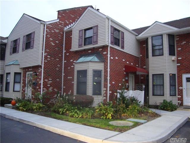 Primary Photo - 2410 Farmers Ave