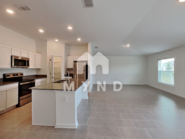 Foto del edificio - 4072 Tug Hill Ln