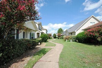 Building Photo - 6363 Provident Green Dr