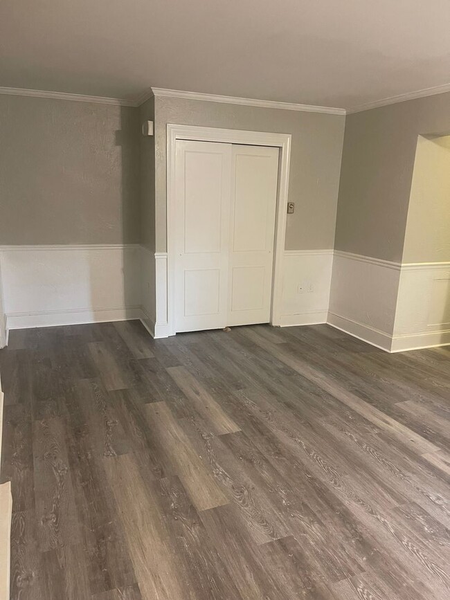 Building Photo - 132 S Hanover St