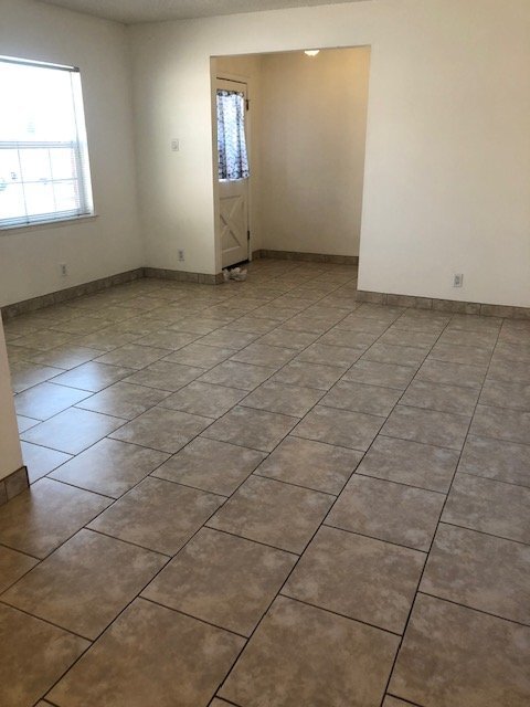 Foto del edificio - 8129 Shannon St NE