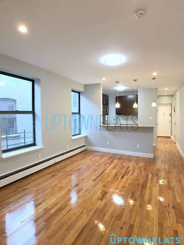 Building Photo - 290 W 147th St