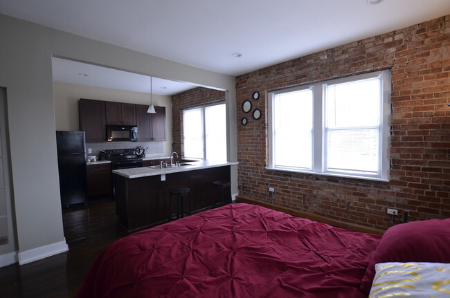 Building Photo - 416 13th St SW