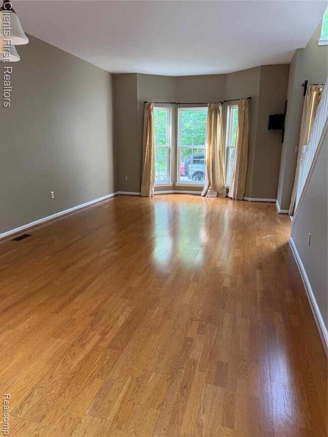 Foto del edificio - 35285 Pennington Dr