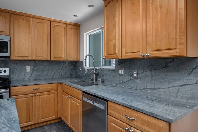 Foto del edificio - 4104 60th Ave SW