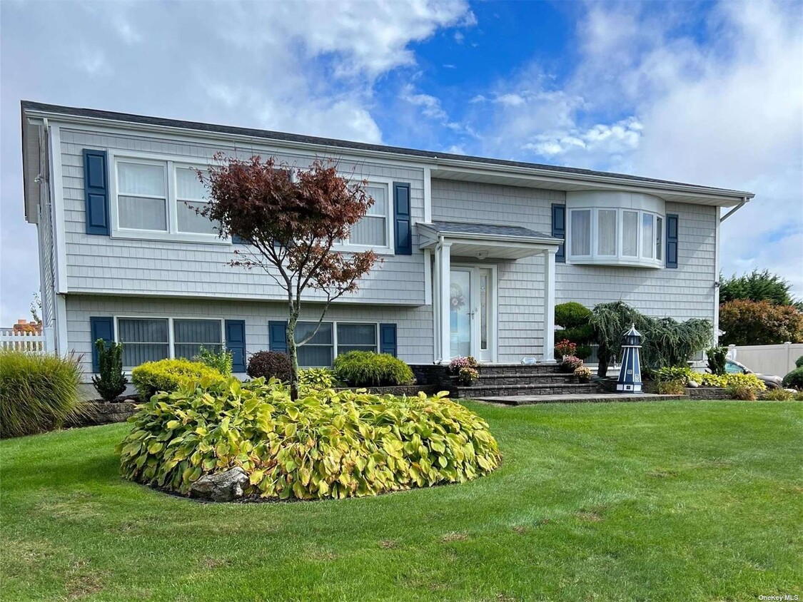 Foto principal - 65 Gateway Dr
