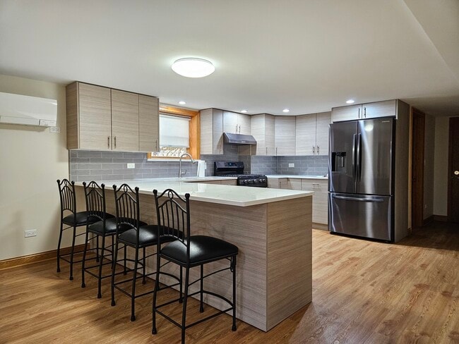 Foto del edificio - 6509 Sunnyside Ave