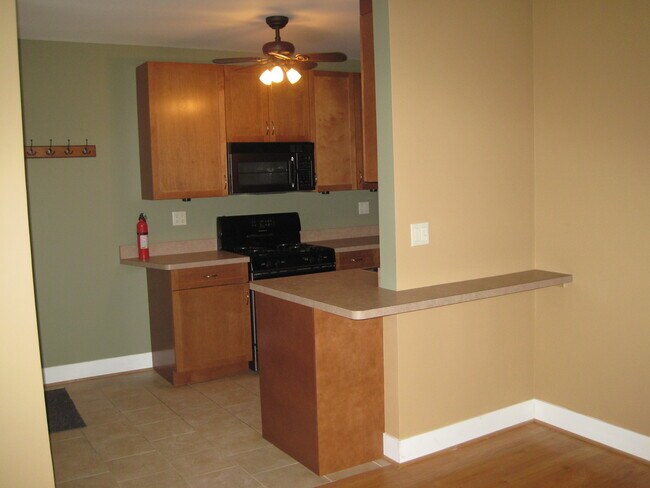 Cocina - 2937 N Dawson Ave
