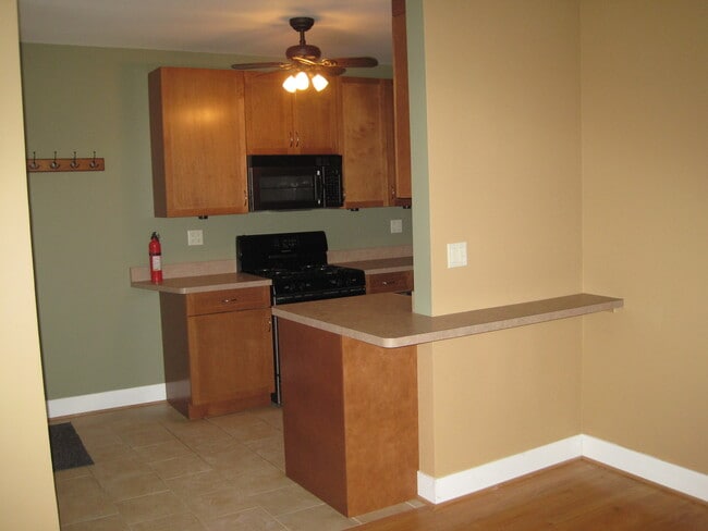 Kitchen - 2937 N Dawson Ave