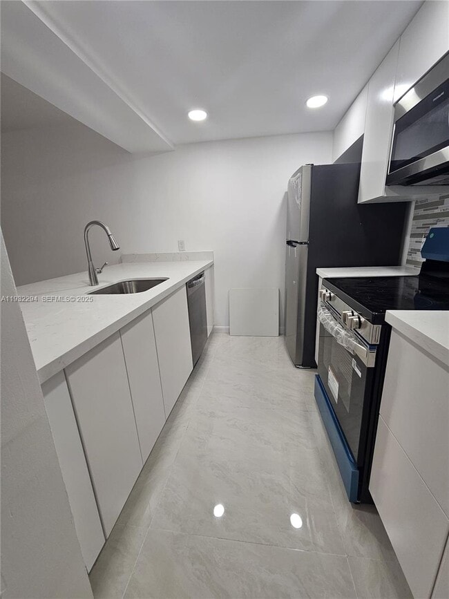 Foto del edificio - 8180 Geneva Ct