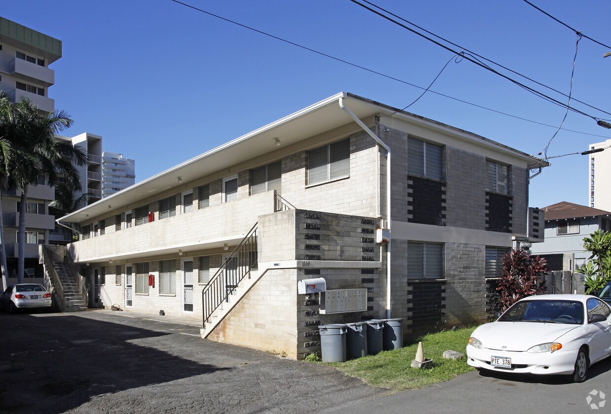 Primary Photo - 1339 Moku Pl