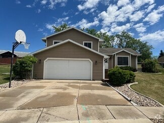 Building Photo - 1028 Park Hill Ct