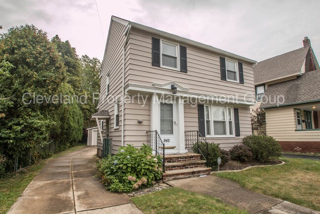 Building Photo - 945 Rushleigh Rd