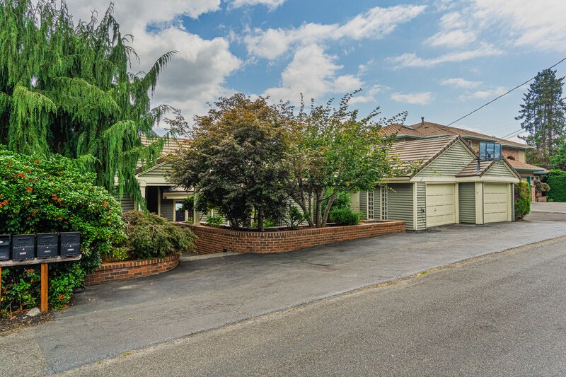 Primary Photo - 10508 Exeter Ave NE