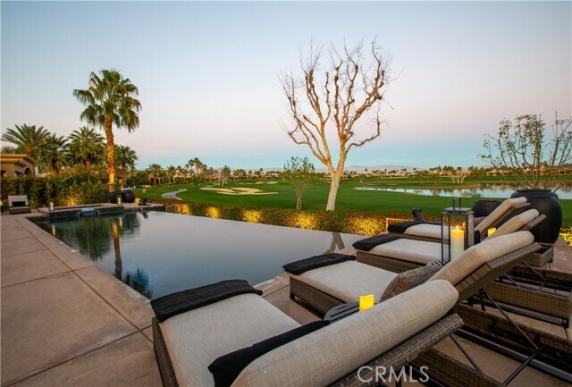 Foto del edificio - 57780 Troon Way