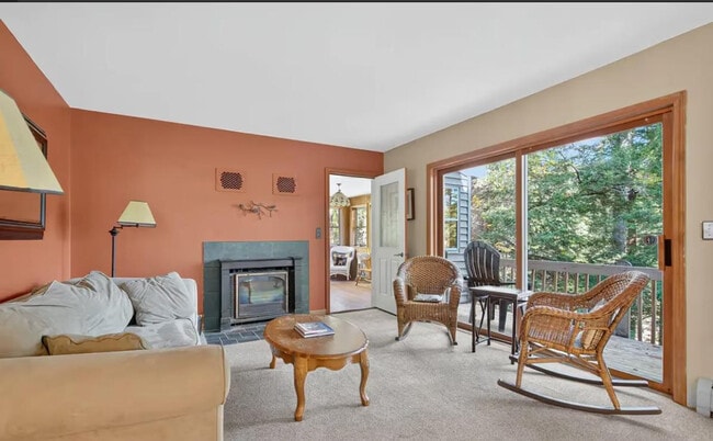 Building Photo - 89 Pierpont Rd