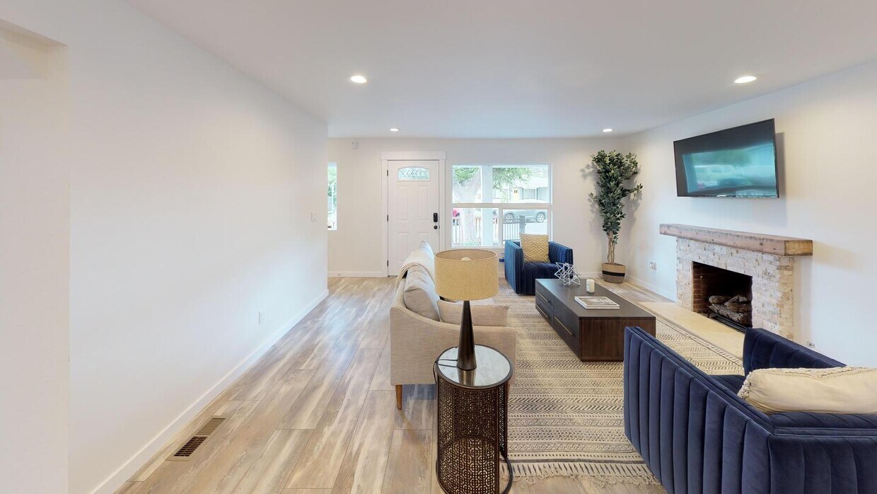 Foto principal - 116 Daphne Way