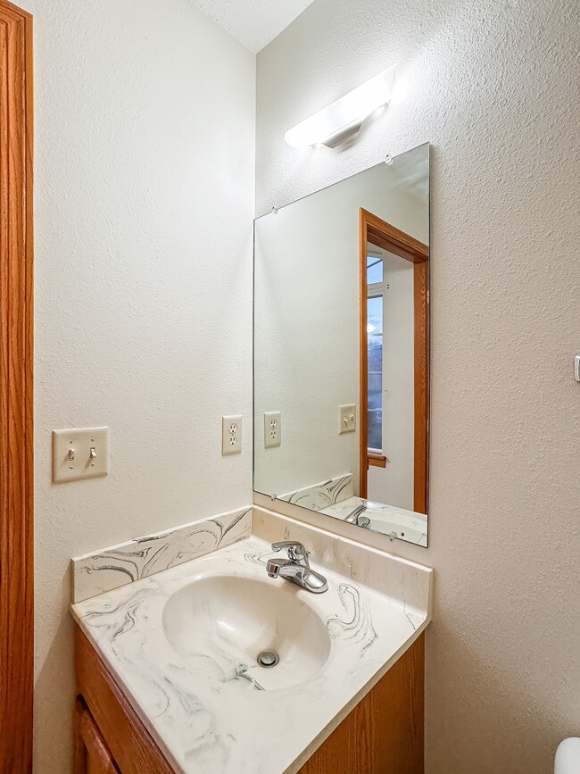 Building Photo - 5140 Orchid Ln