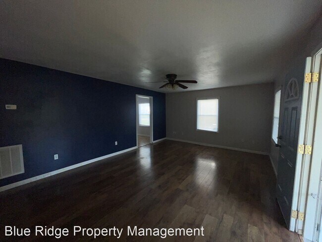 Foto del edificio - 2 br, 1 bath House - 701 Gillespie Avenue