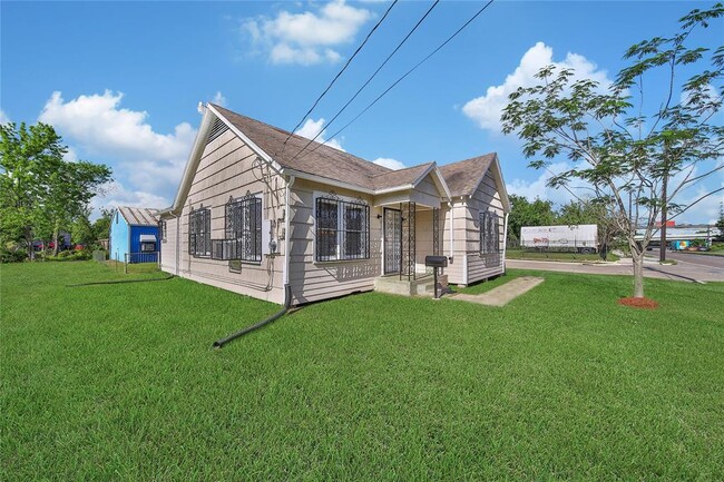 Foto del edificio - 1119 E Crosstimbers St