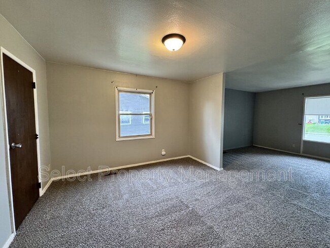 Building Photo - 5426 N Stony Run Ln