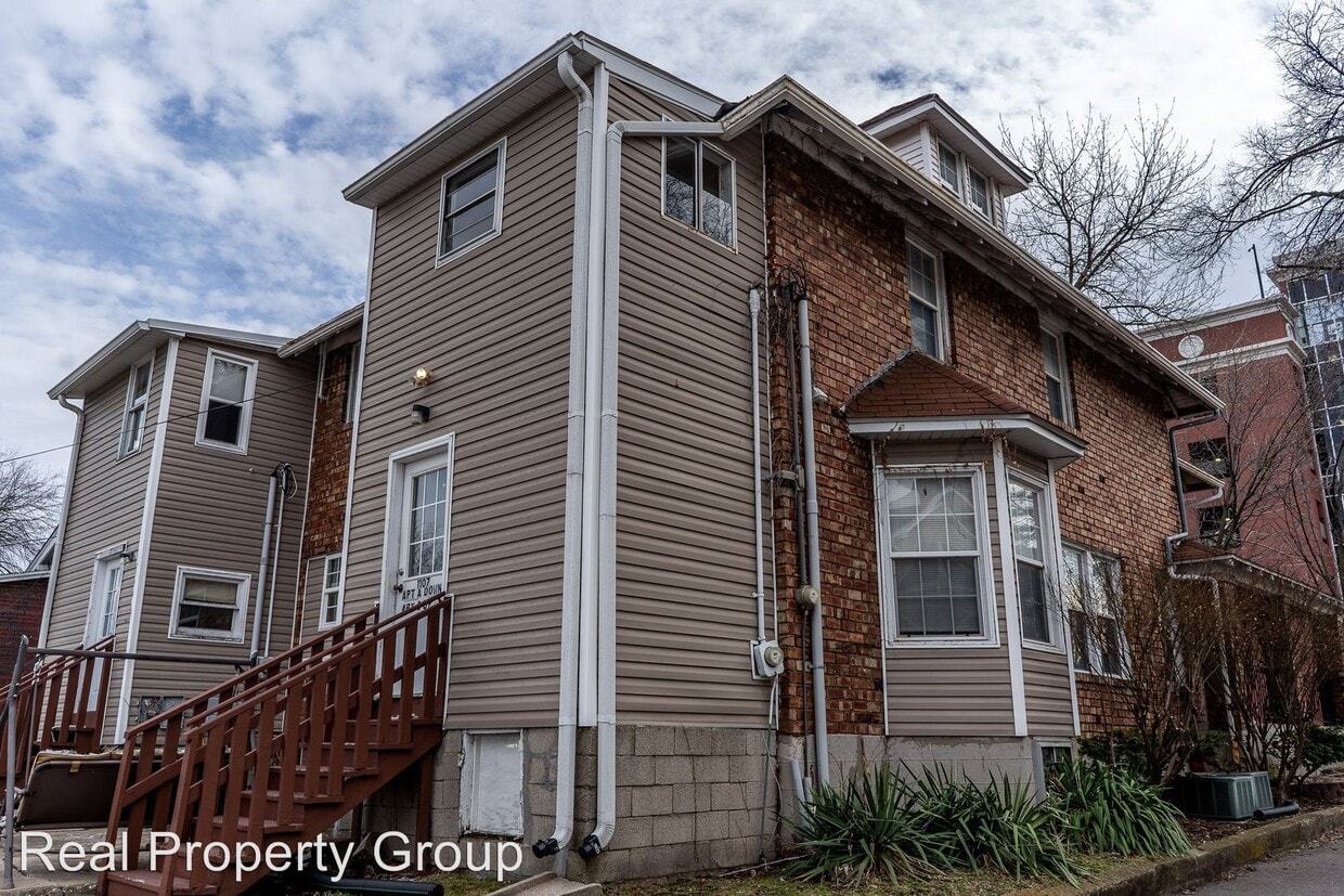 1107 E Walnut St, Columbia, MO 65201 Room for Rent in Columbia, MO