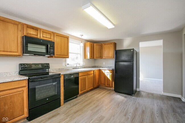 Foto del edificio - 8715 Timberwood Dr