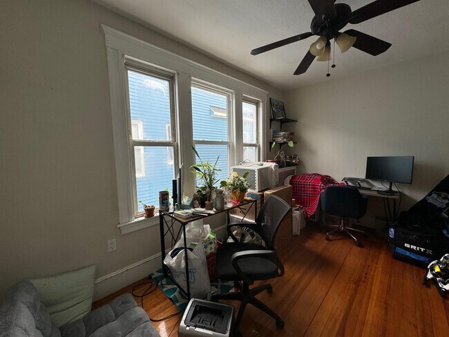 Foto del edificio - 33 Magnus Ave