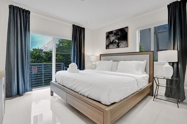 Foto del edificio - 1300 Lincoln Rd