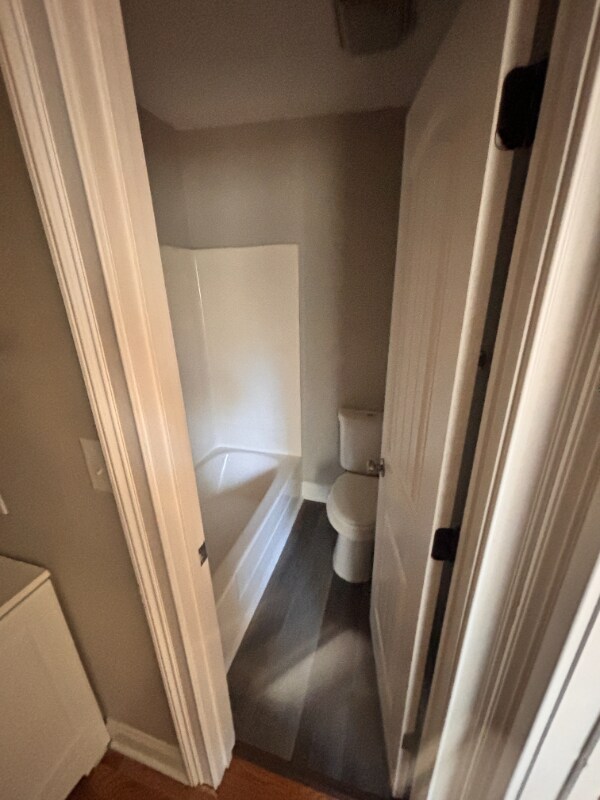 Foto del edificio - 5870 Sherwood Pl