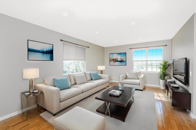 Foto del edificio - 264 Evergreen Cir