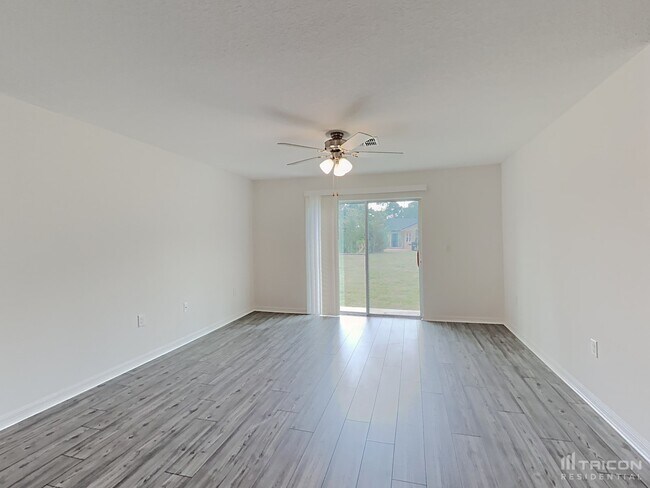 Building Photo - 42 Rickenbacker Dr