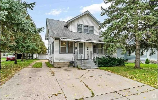 Building Photo - 810 Range St