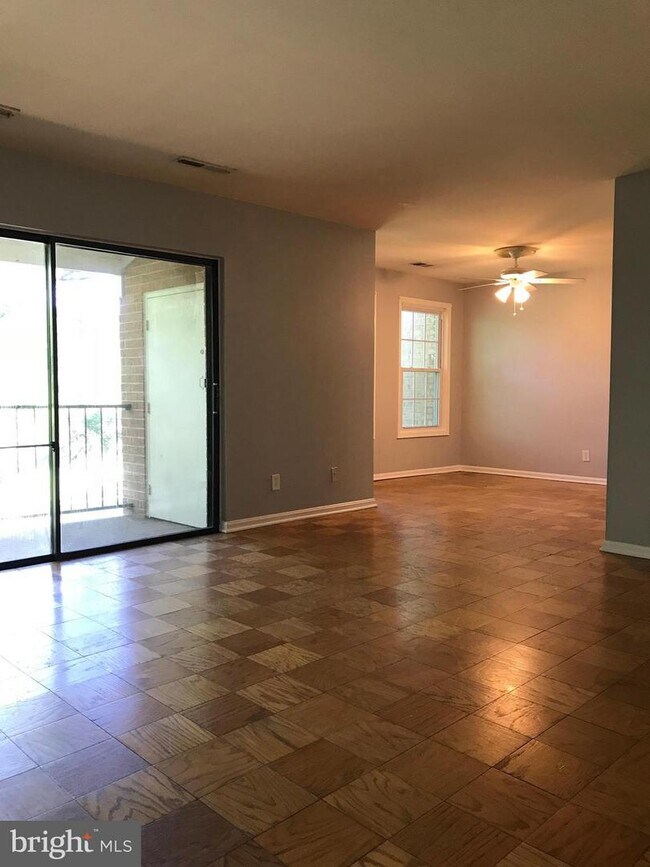 846 Quince Orchard Blvd Unit 202, Gaithersburg, MD 20878 Room for