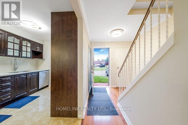 Building Photo - 415 Chandos Ct