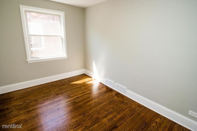 Building Photo - 9049 Bronx Ave