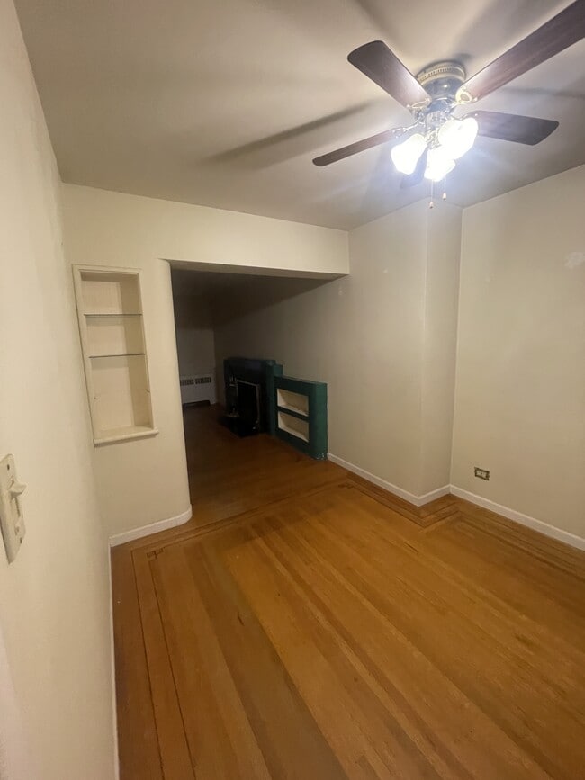 Building Photo - 65 W 49th Ave