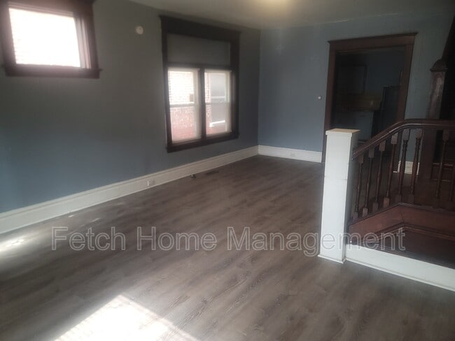 Building Photo - 19 S 19th St