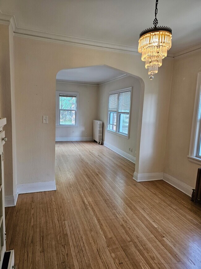 Comedor - 3117 Colfax Ave S