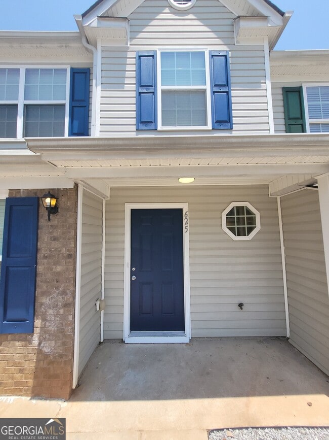 Building Photo - 625 Chase Ln