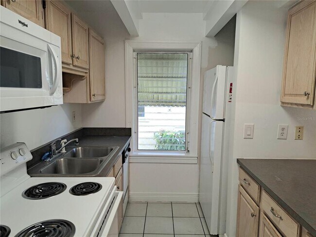 Foto del edificio - 925 16th Ave N