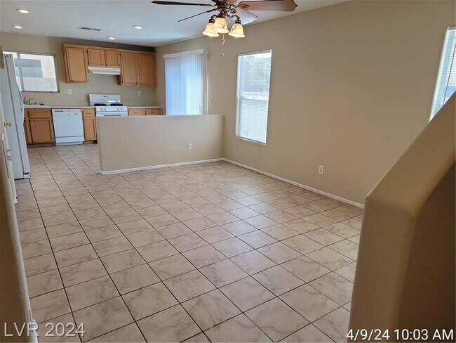 Foto del edificio - CUTE SUNRISE MANOR 3 BED 1.5 BATH HOME!