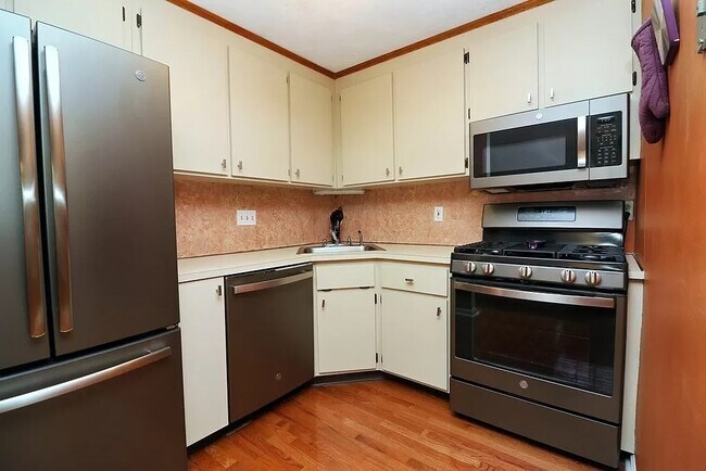 Foto del edificio - 126 Mountain Gate Rd