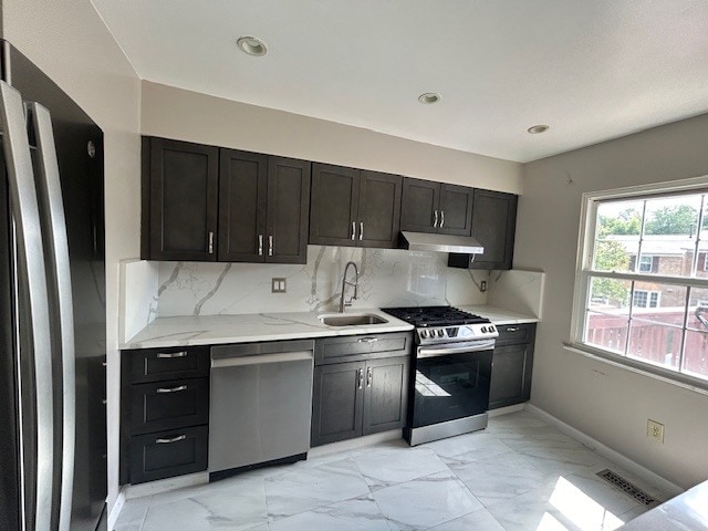 Building Photo - 1008 Travis Ln