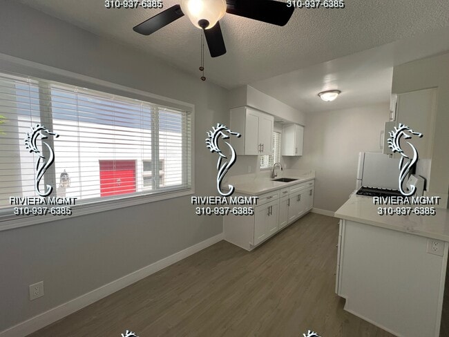 Building Photo - 1534 Manhattan Beach Blvd