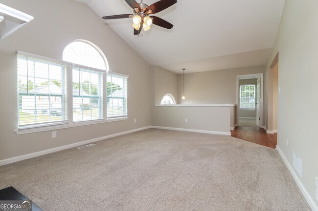 Building Photo - 120 Villa Ridge Dr