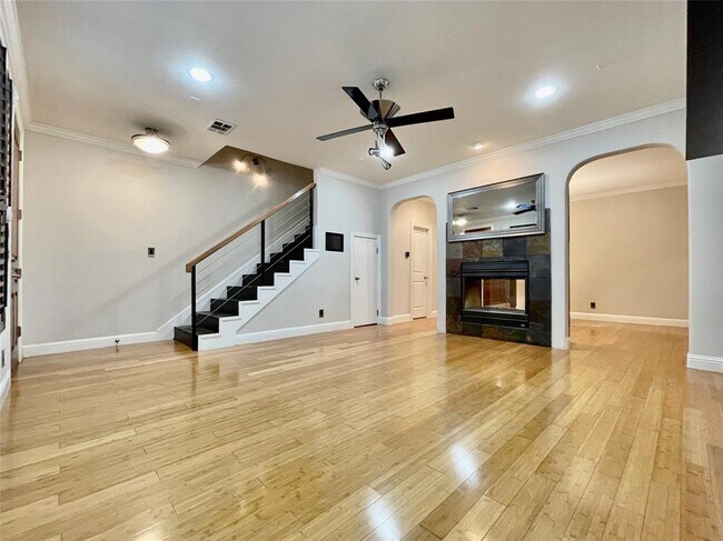 Foto del edificio - 5035 Mission Ave